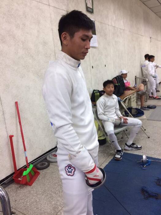 【狂賀】體育系碩士班應屆畢業校友徐君宇榮獲106全運會現代五項男子組團體金牌、個人金牌及男子擊劍個人銳劍殿軍圖片