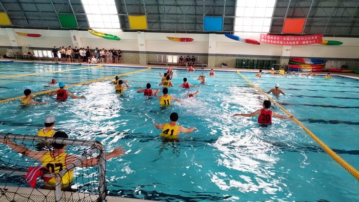 107年全校游泳比賽水球預賽於5/21熱鬧開打圖片